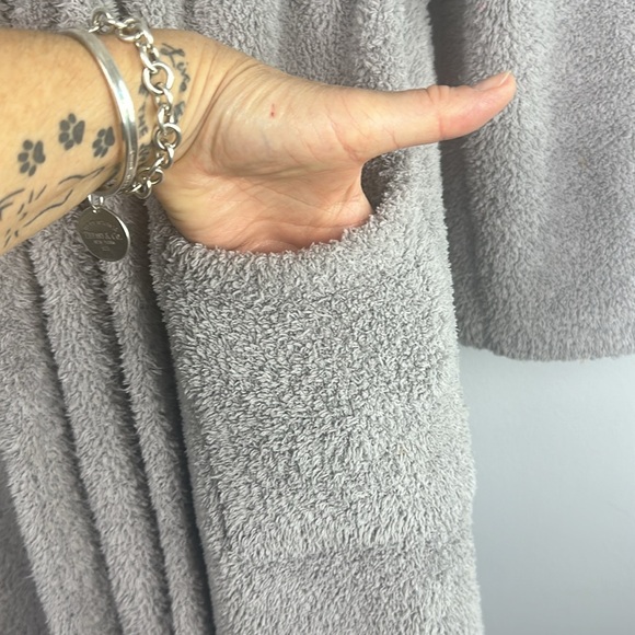 Barefoot Dreams Unisex Cozychic Robe Size 2 Gray Pockets Collar Cozy Loungewear - Picture 7 of 16